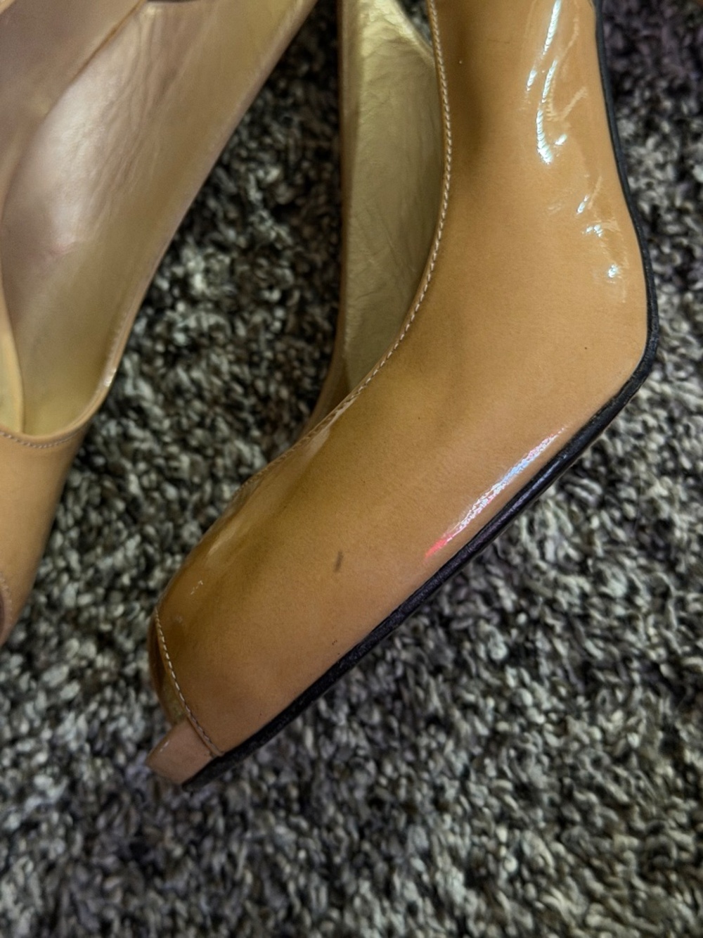 Stuart Weitzman - Picture 6 of 7